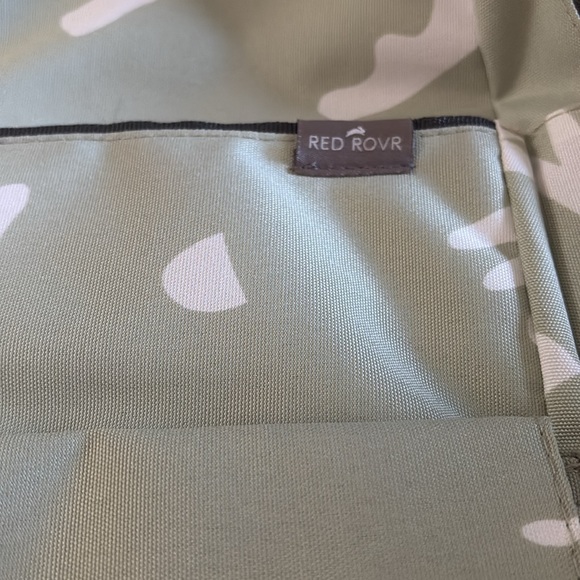 Red Rovr Roo Diaper Bag 14L - Picture 4 of 8